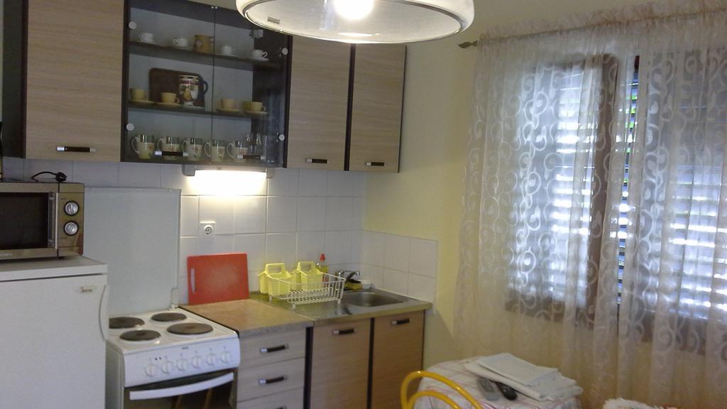 Apartments Anini Dvori プロマイナ エクステリア 写真